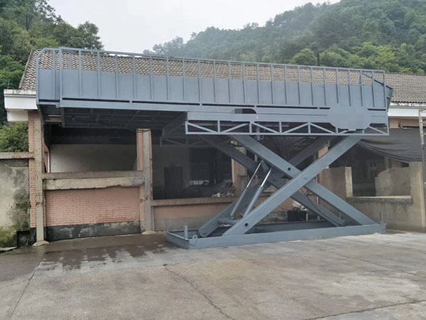 大吨位固定式升降平台